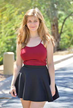 Road Adventures With Busty Teen Lindsey