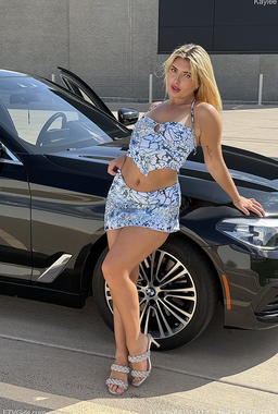 FTV Kaylee Maturbating In A Car