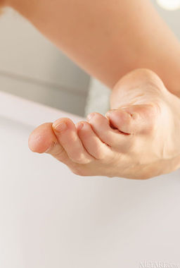 Naked Hairy Readhead Mau Gli