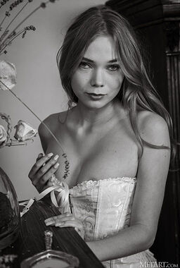 All Natural Teen Luise Showing Pussy
