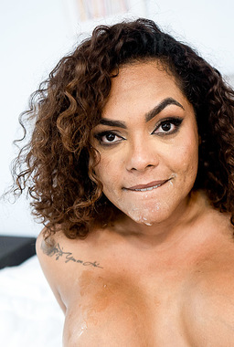 Sex With Bootylicious Babe Carla Morelli