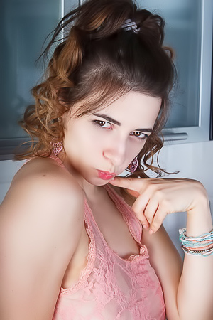 Elle Mira Gorgeous Big Boobs Hottie