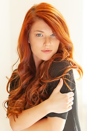 Mia Sollis - On Fire