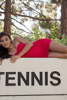 Watch Michelle Rodriguez Nude To Get Captivated With Her Naked Charisma